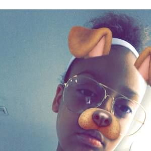 Meet your Posher, Malia